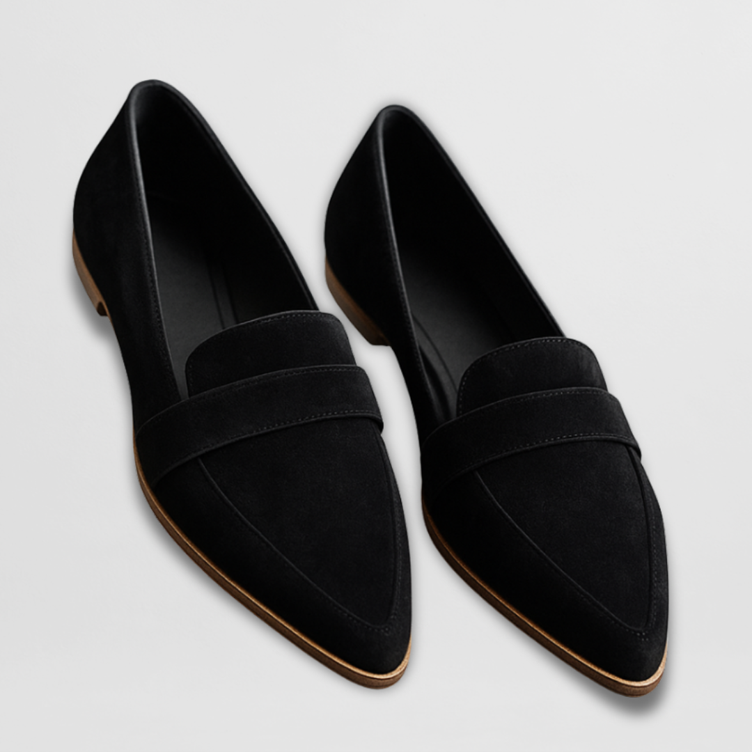 Elegantit Nahkamokasinot Magdaléna Teräväkärkisillä