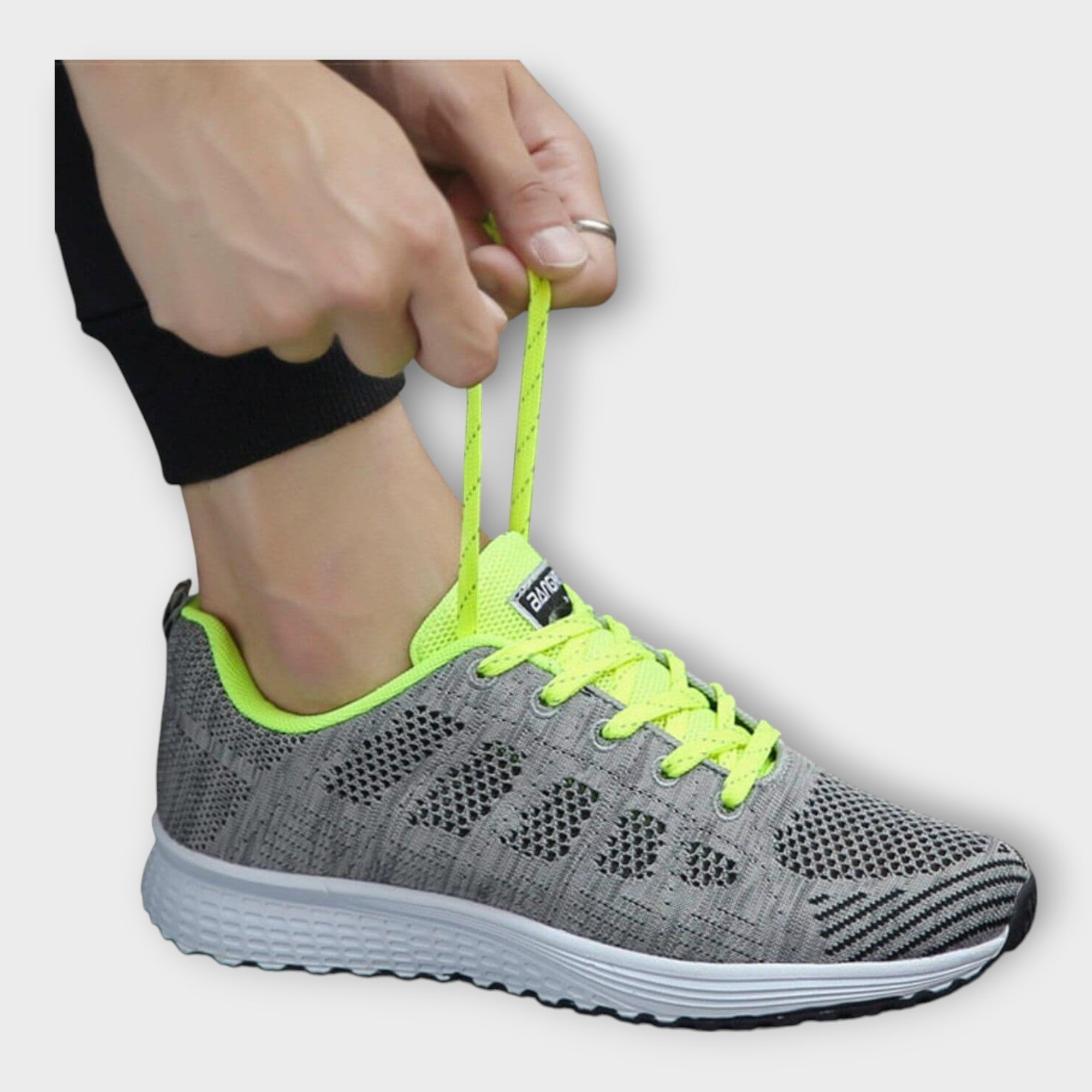 Sabina Tyylikkäät Tennarit Kaarna-ulkopohjalla