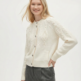 Cashmere Cardigan Täydellinen