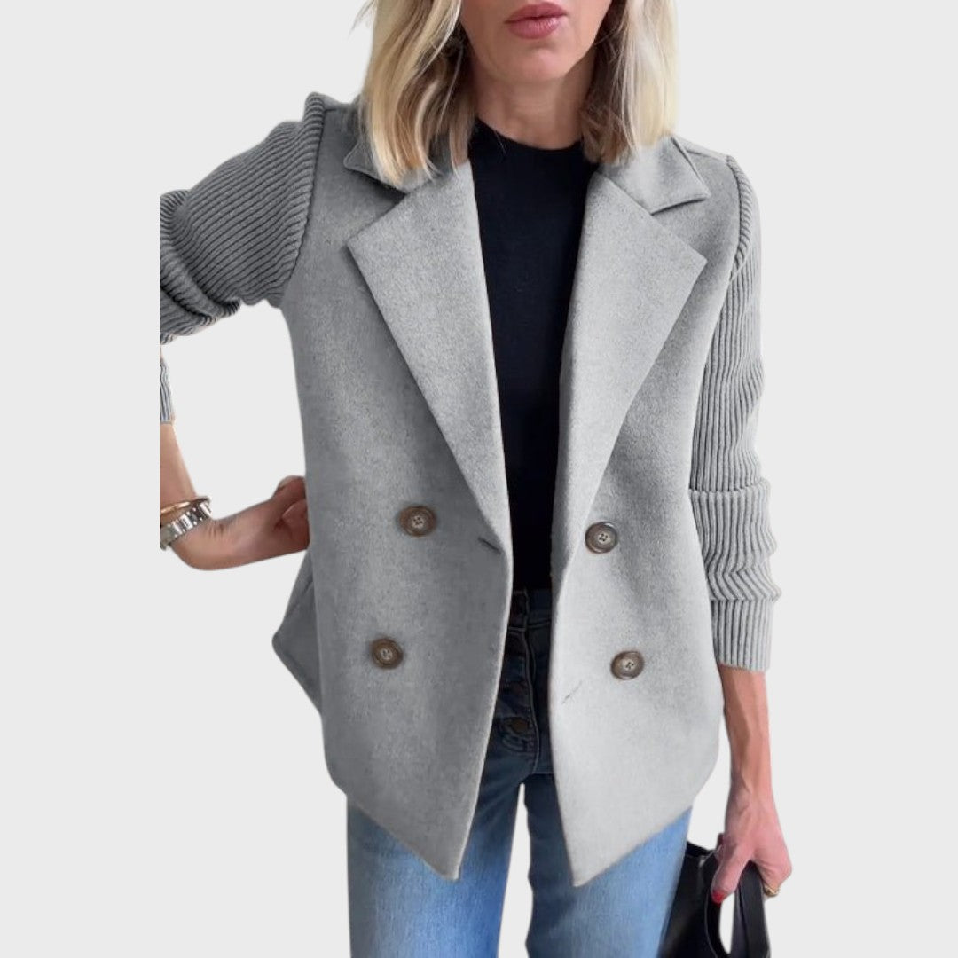 Emma – Elegantti bleiseri neulehihoilla